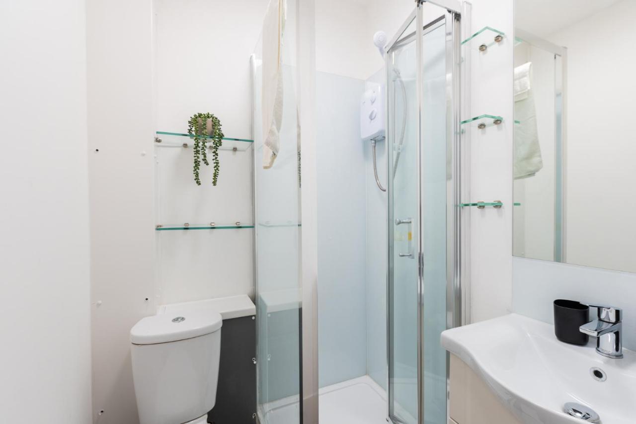 Large Studio Apartment 30 Mins To Oxford Street Londyn Zewnętrze zdjęcie