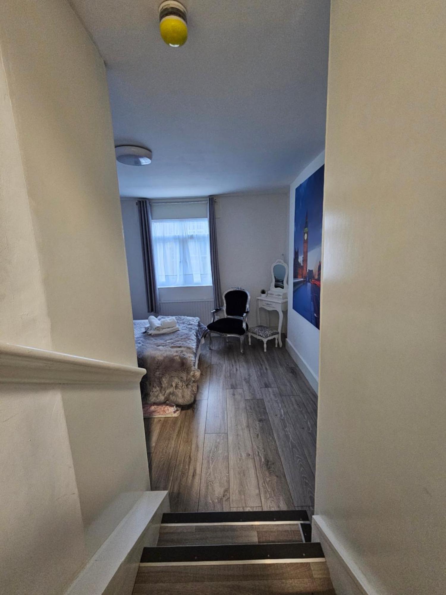 Large Studio Apartment 30 Mins To Oxford Street Londyn Zewnętrze zdjęcie